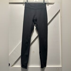 Black 437 - The V Leggings